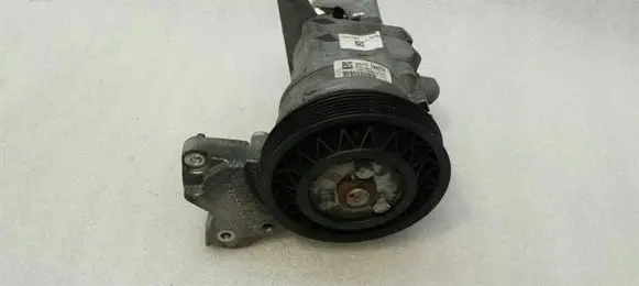 BMW 6 E63 E64 Power steering pump 6781269