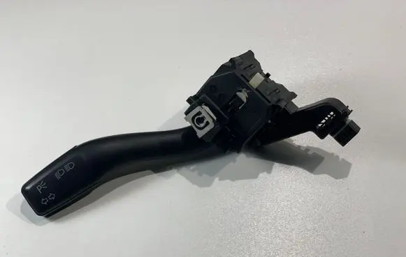 Audi A3 S3 A3 Sportback 8P Indicator stalk 8P0953513A