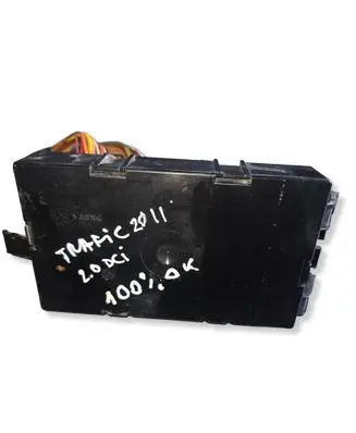 Renault Trafic II (X83) Comfort/convenience module P8200943317 00070918 18217981