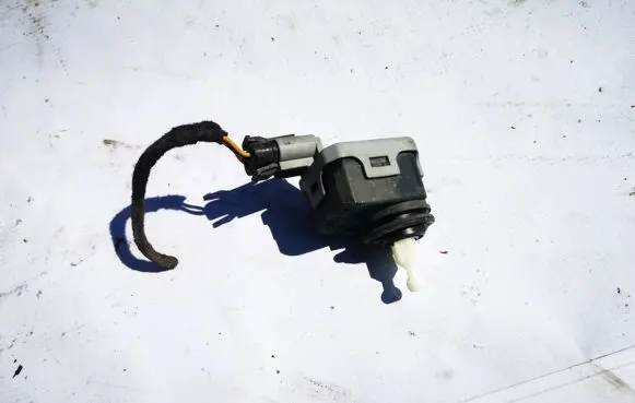 Opel Astra G Headlight level adjustment motor 90590665