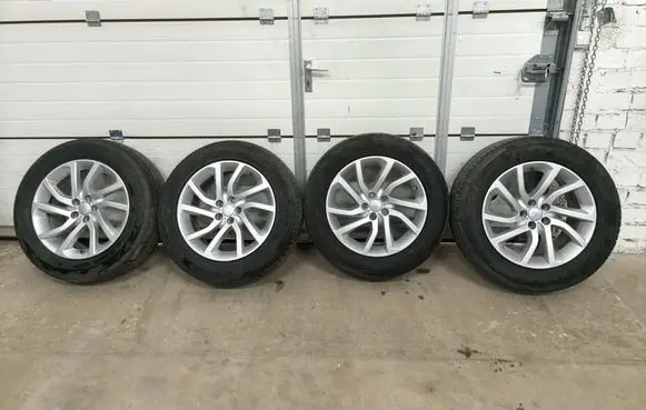 Land Rover Discovery Sport R18 alloy rim FK721007CB
