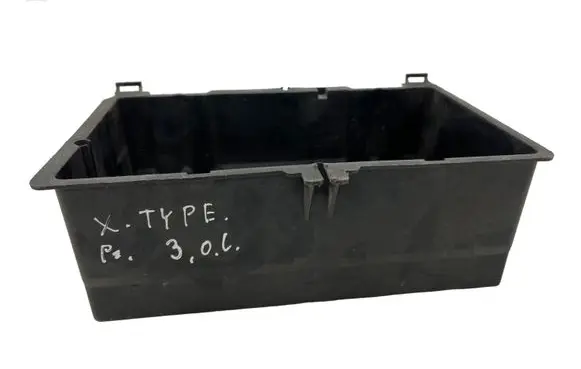 Battery box tray