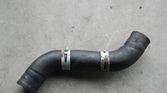 Mitsubishi Pajero Air intake hose/pipe 170KM
