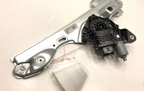 Nissan Qashqai J12 Rear door window regulator with motor 827016UA1B