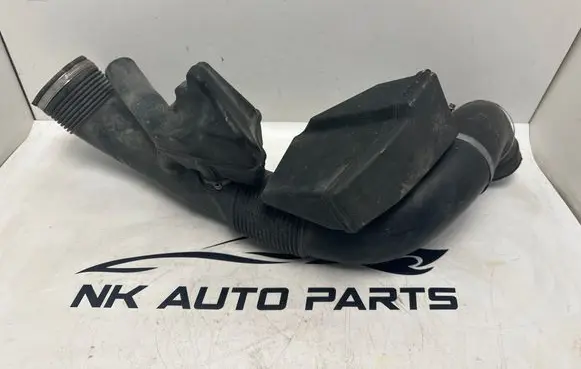 Volvo XC70 Air intake duct part 30745348 6896484
