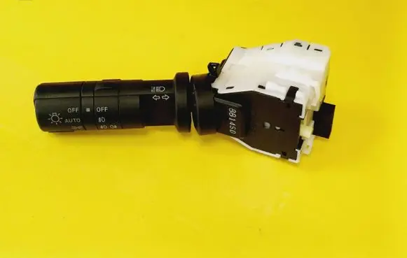 Nissan Qashqai Indicator stalk 14425