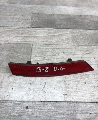 Rear tail light reflector