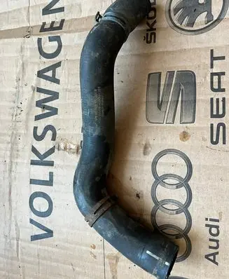 Volkswagen Crafter Engine coolant pipe/hose 7E0122051R