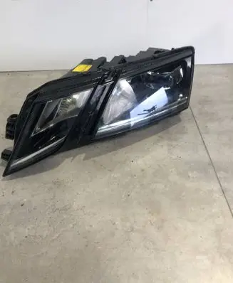 Skoda Octavia Mk3 (5E) Headlight/headlamp 5E1941015F 030110423106 15A6369