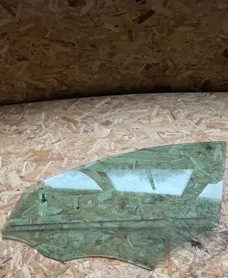 Volvo V40 Front door window glass four-door 43R00049 E000292 0CPN0009