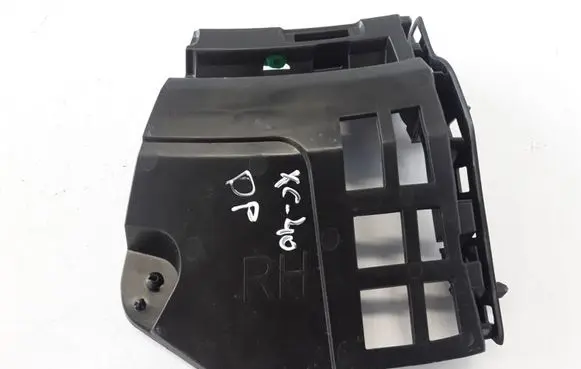 Volvo XC40 Front bumper mounting bracket 31455243