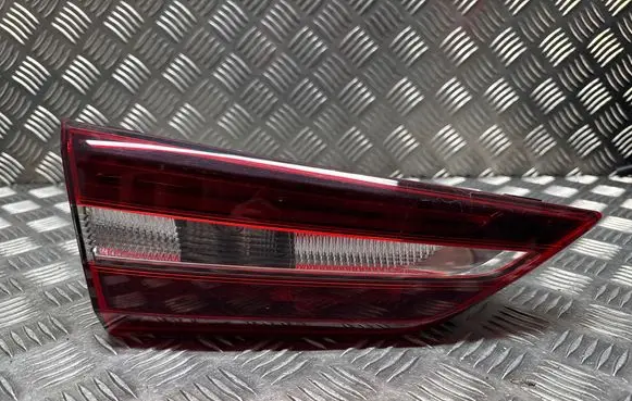 Opel Grandland X Tailgate rear/tail lights YP00016580 YP00016380