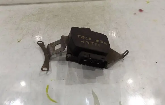 Volkswagen Polo IV 9N3 Other control units/modules 6Q0906625C
