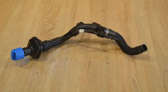 KIA Stinger Fuel tank filler neck pipe 