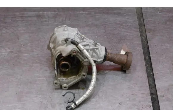 Ford Kuga II Gearbox transfer box case CV617L486JD