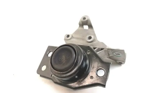 Nissan Qashqai Engine mount bracket 11210JF500