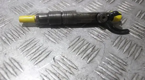 Volvo S80 Fuel injector 0432193616
