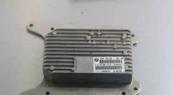 BMW X5 E70 Light module LCM 6787686 6792501