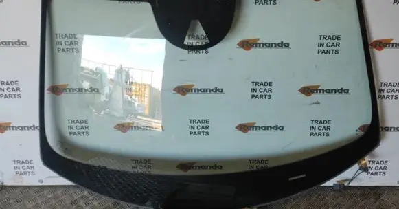 Volvo S90, V90 Front windscreen/windshield window 31385178
