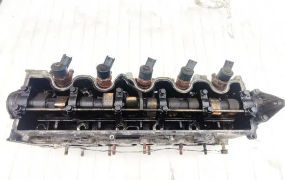 Engine head