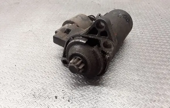 Volkswagen Golf IV Starter motor 020911023P 0001125005