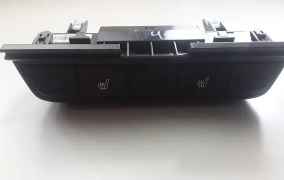 KIA Sportage Seat heating switch 4A920C1000