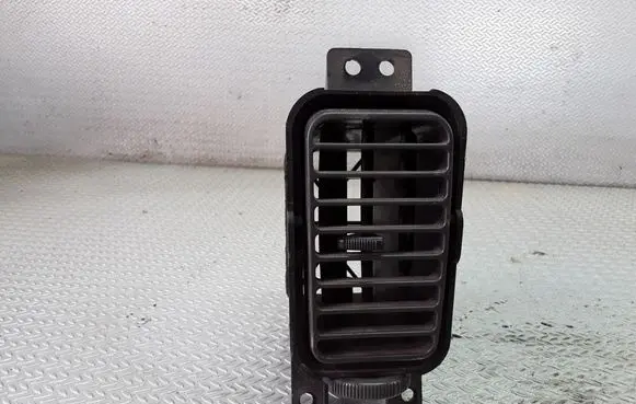 Nissan Patrol Y61 Dashboard side air vent grill/cover trim 68760VB001