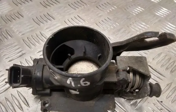 Ford Focus Throttle valve XS4U9E927