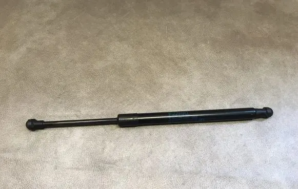 BMW 2 F22 F23 Tailgate/trunk strut/damper 7304556