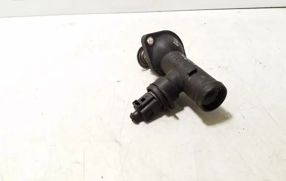 Volkswagen Golf Plus Thermostat/thermostat housing 03G121121D 03L121121A