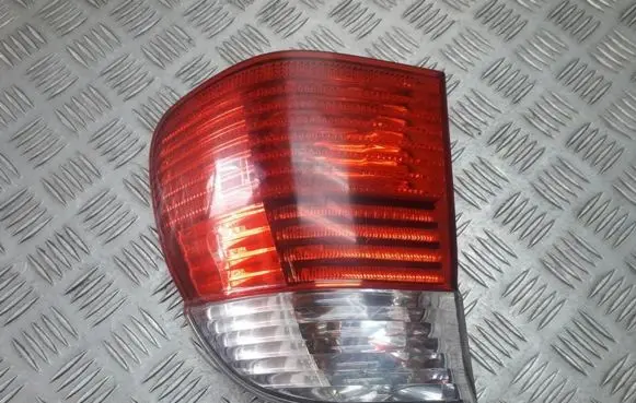 BMW 5 E39 Rear/tail lights 2496339 393390