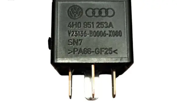 Volkswagen Touran II Other relay 4H0951253A
