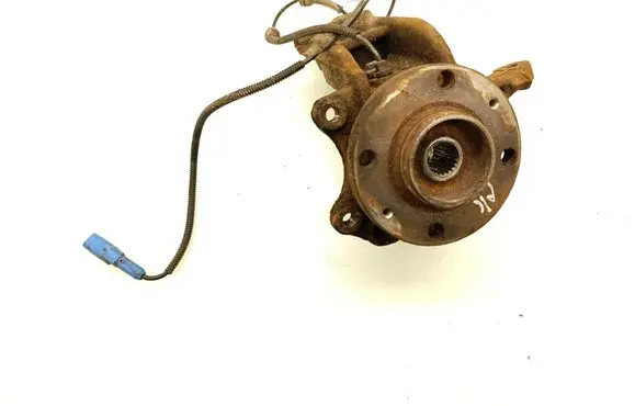 Peugeot 2008 I Front wheel hub 