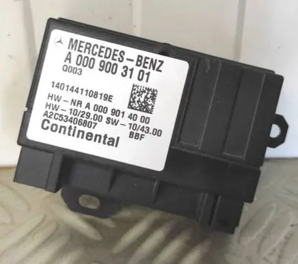 Mercedes-Benz Sprinter W906 Fuel injection pump control unit/module A0009003101 A0009014000 A2C53406807