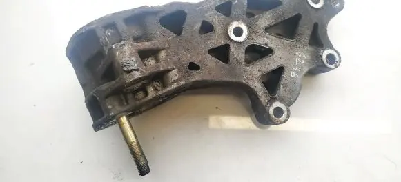 Fiat Stilo Engine mounting bracket