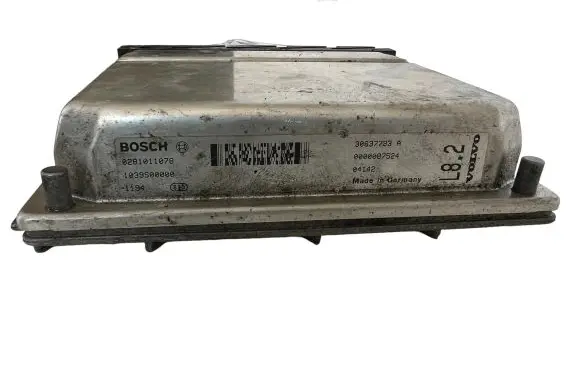 Volvo S60 Engine control unit/module 0281011078 30637733A