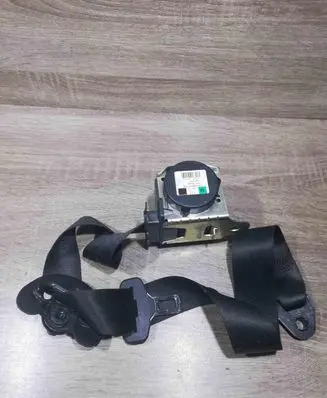 BMW 5 E60 E61 Front seatbelt 601629600D 091202