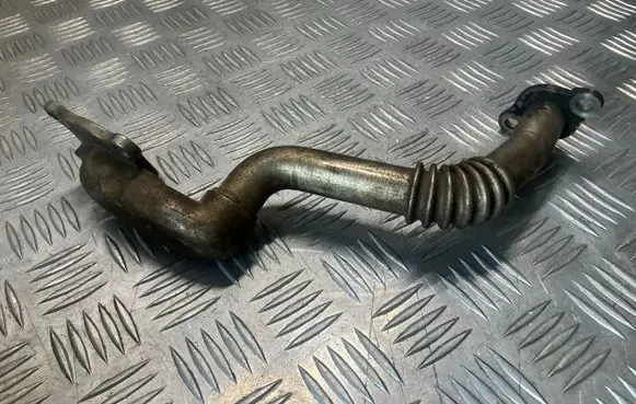 Toyota Avensis T270 EGR valve line/pipe/hose 256120R031