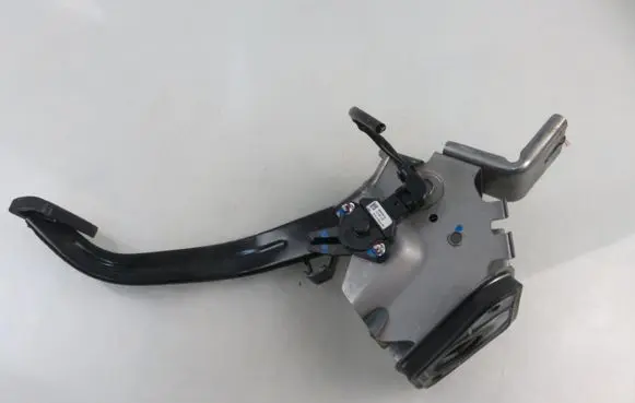 KIA Sportage Clutch pedal 32802D7200
