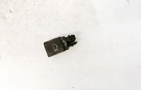 Skoda Octavia Mk2 (1Z) Outside/exterior temperature sensor 8z0820535