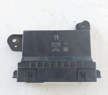 Lexus RX 450H Other control units/modules 8865048M10 2775007360
