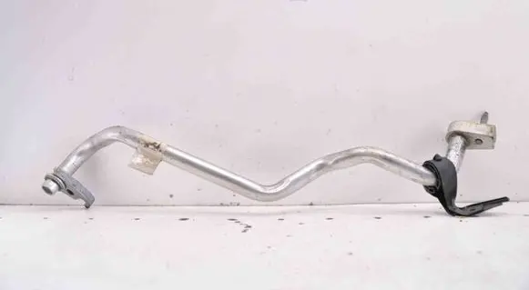 Air conditioning (A/C) pipe/hose