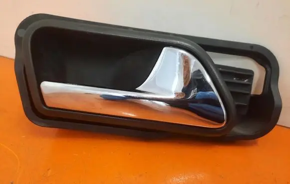 Volkswagen Cross Touran I Front door interior handle 1T0837198A