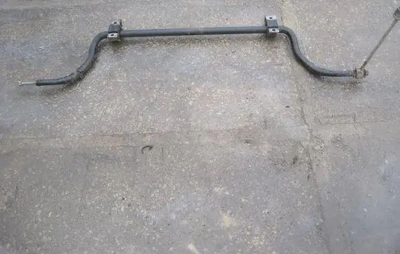 Mercedes-Benz ML W166 Front anti-roll bar/sway bar A1663231465