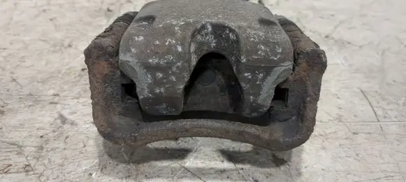 Opel Insignia A Rear brake caliper
