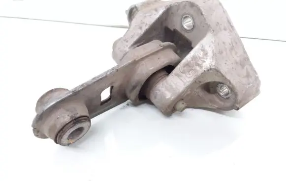 Nissan Qashqai Engine mount bracket 11238734R 088172