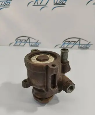 Volkswagen Golf IV Power steering pump 26066369 1J0422154C