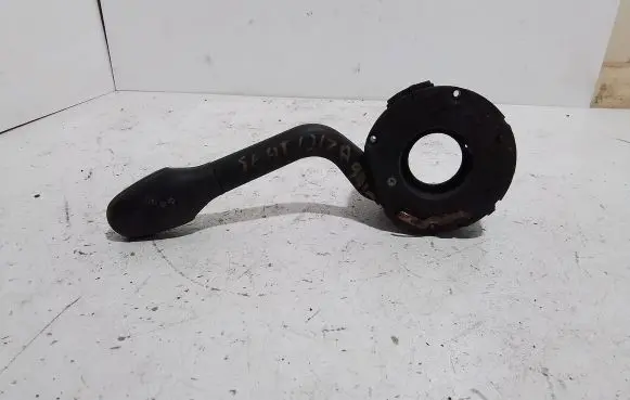 Seat Ibiza II (6k) Indicator stalk