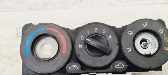 Hyundai Getz Climate control unit