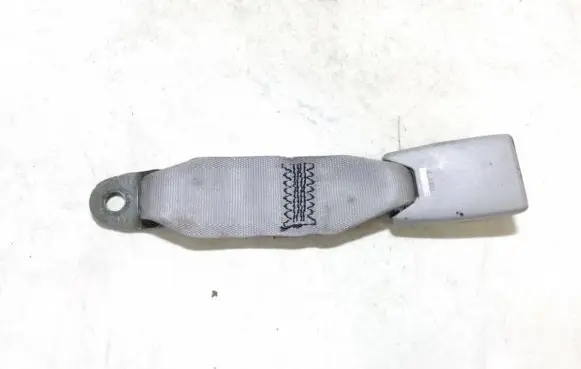 Mazda 323 F Rear seatbelt buckle